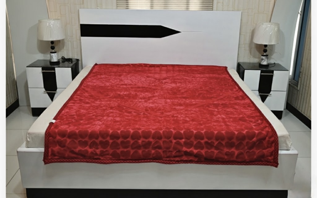 INM Premium Blankets Sale In Pakistan