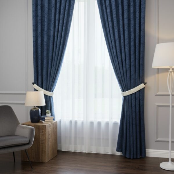 Stylish curtains for drawing room