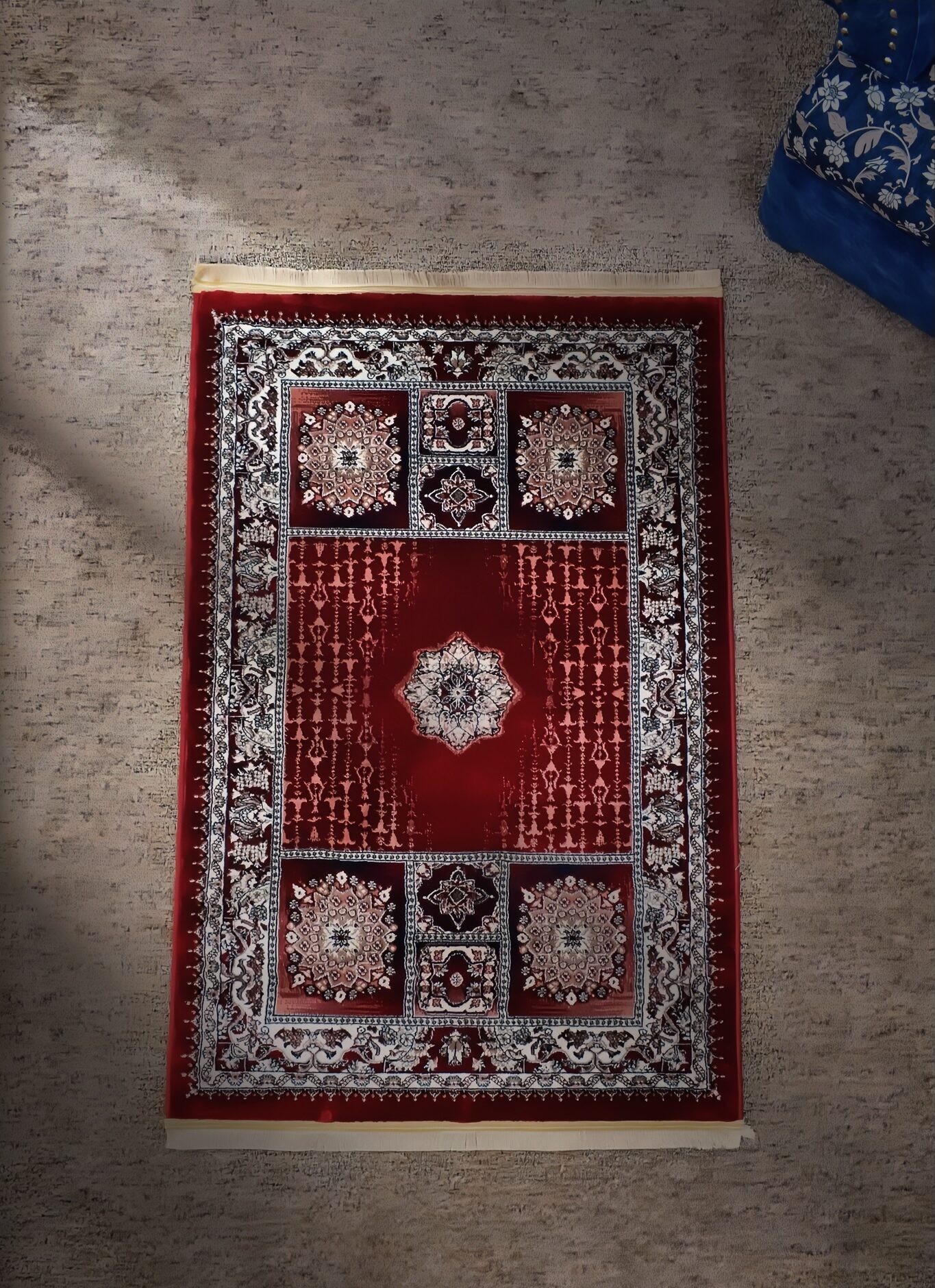 Inam Luxury Red Color 3x5 Rugs