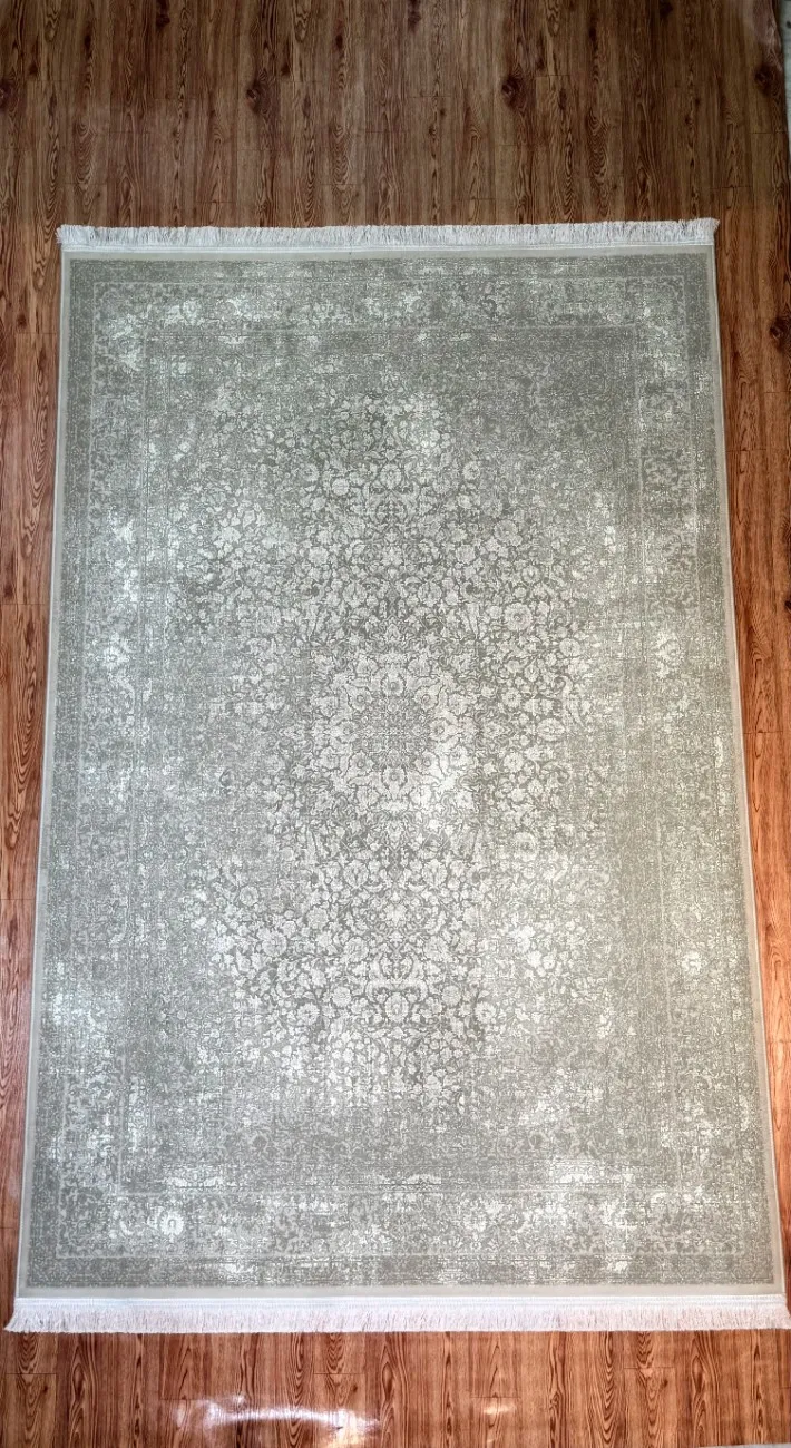 Silver Ash Grey Lovely Design Qaleen