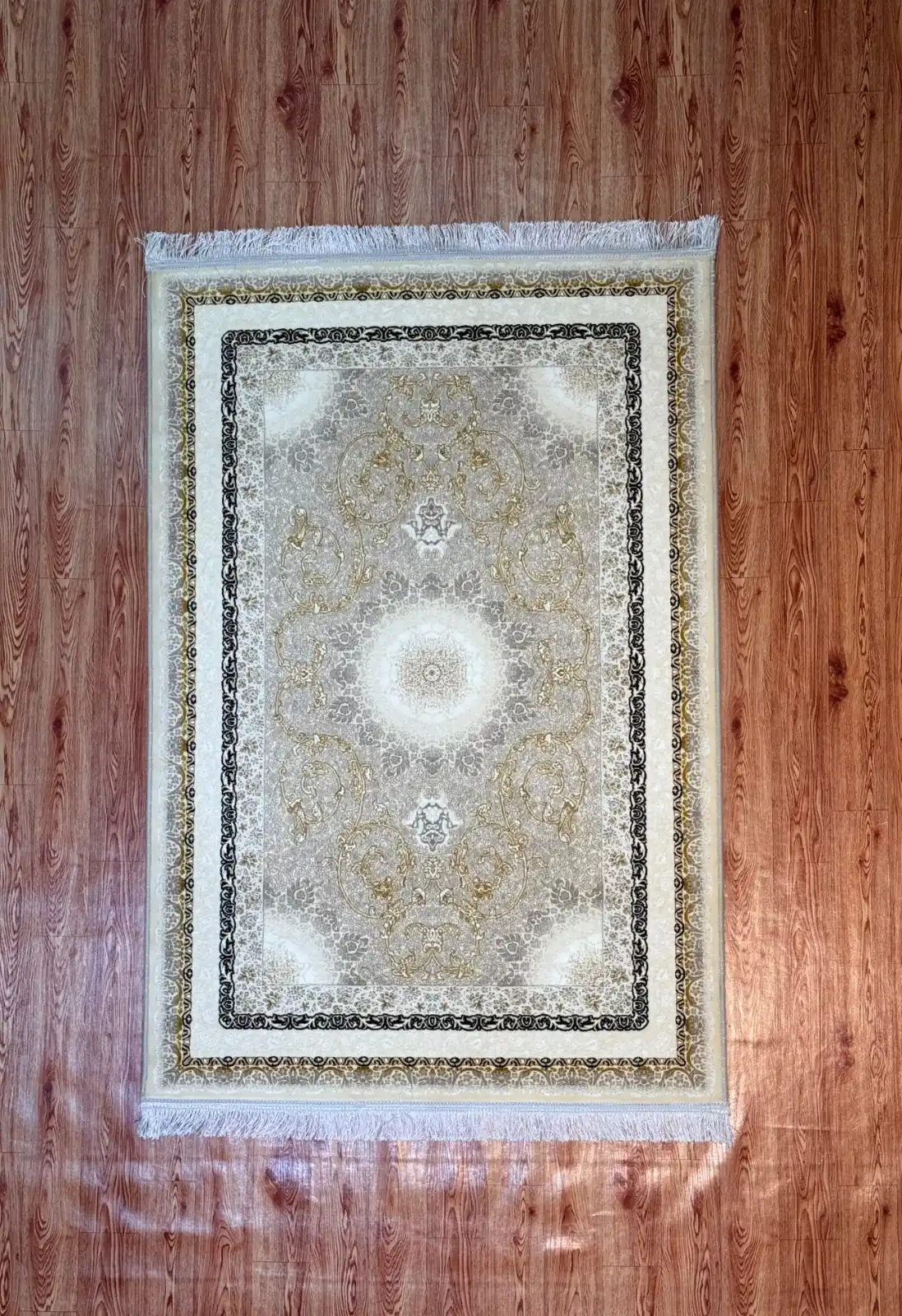 The Ornate Ivory (Cream & Taupe)