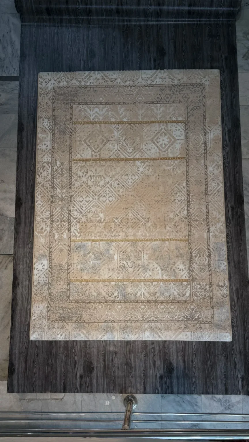 Champagne Beige Vintage Qaleen