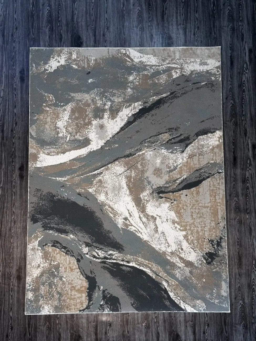 Creamy off-white Flowy Marble Style